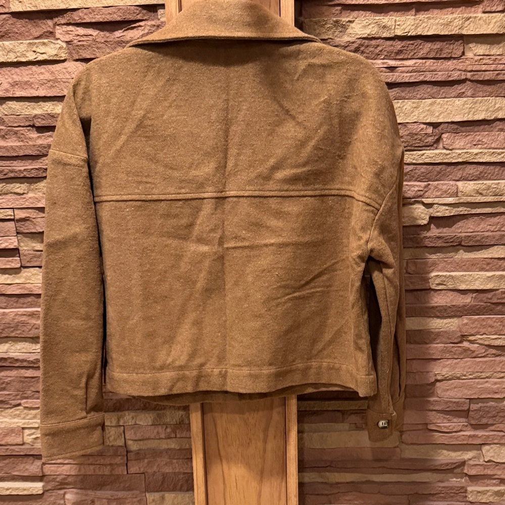 Bnwt Brown Jacket With Button Details - image 7